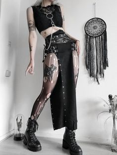 Goth Rave Outfits, Black Rave Outfits, Mystic Creatures, Rave Outfit, Black Clothing, Punk Outfits, Alt Fashion