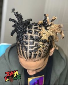 Quick Dread Styles Men, Loc Styles For Men Short Locs, Men Loc Color Ideas, Rope Twist Locs Styles Men, Unique Loc Styles For Men, Medium Length Dread Hairstyles For Men, Loc Styles For Men Updo, Dread Hairstyles For Men Medium, Short Loc Styles Men