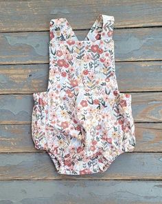 Classic vintage style baby romper made with 100% cotton fabric. Elastic waist in back. Straps criss cross and snap in the back. Classic Vintage Style, Baby Bubble, Bubble Romper, Future Baby, Girl Clothes, Baby Romper, Classic Vintage