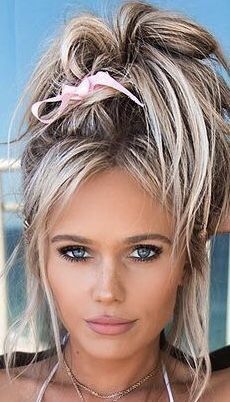 Up Hairdos, Multicolored Hair, Long Hair Updo, Hair Color Highlights, Hair Color Balayage, Great Hair, Balayage Hair, Hair Updos, Hair Goals