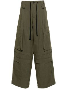 ivy green cotton twill weave straps detailing drawstring hem button fly fastening straight leg zip-up detachable legs two side slit pockets two side cargo pockets four front cargo pockets two rear flap pockets Green Bottoms With Functional Pockets For Streetwear, Green Full-length Cargo Pants With Patch Pockets, Green Cargo Pocket Ankle-length Bottoms, Olive Military Cargo Pants With Side Pockets, Green High-waisted Parachute Pants With Side Pockets, Red Wing Boots, 1017 Alyx 9sm, City Shorts, Scarf Shirt