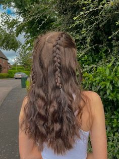 Summer Hairstyles Long Straight Hair, Braid Hairstyles Wavy Hair, Cute But Crazy Hairstyles, Hair Do Inspiration, Hairstyles For Long Hair Thick Hair, Curly Braided Hairstyles For White Women, Kitchen Hairstyles Long Hair, Beachy Hairstyles Braids, Long Hair Unstyled