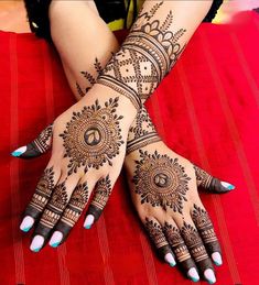 Party Mehendi Designs Simple, Alia Mehendi Design, Bridesmaid Mehendi Designs Simple, Mehndi Design For Bridesmaid, Mehandi Designs For Bridesmaid, Bride Groom Mehandi Design, Bridesmaid Mendhi Design, Semi Bridal Mehendi Design Back Hand, Mehendi Designs Mandala