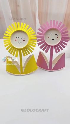 Paper Cup Flower, Paper Cup Crafts, School Kids Crafts, Cup Flower, Paper Sculptures, Toddler Arts And Crafts, Seni Dan Kraf, Preschool Arts And Crafts, Easy Paper Crafts Diy