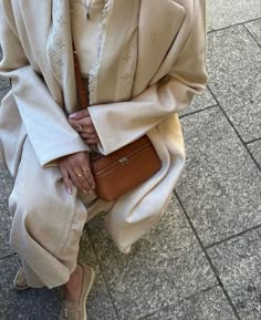 Preppy Chic Outfits, Classy Fashion Chic, Beach Aesthetics, Travel Fits, Muslim Outfits Casual, Instagram Trends, Winter Fashion Outfits Casual, Fall Mood, Modesty Fashion