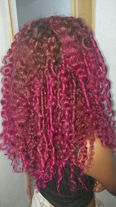 Pink Highlights Curly Hair, Hot Pink Curly Hair, Pink Hair Curly, Curly Pink Hair, Pink Curly Hair, Magenta Hair, Highlights Curly Hair, Hot Pink Hair