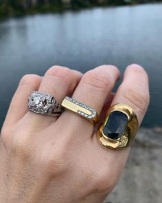 Gold Jewelry Prom, Delicate Gold Jewelry, Gold Jewelry Outfits, Nail Jewels, Real Gold Jewelry, Gold Wedding Jewelry, Gold Jewelry Sets, Jewelry Bracelets Gold, Gold Rings Jewelry