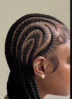 Green And Blue Outfit Black Women, Trending Cornrows, Straight Braids, Cornrow Hairstyle, Cornrows Natural Hair, Cornrows Braids For Black Women, Twisted Hair, Birthday Hairstyles, Girl Hairstyle