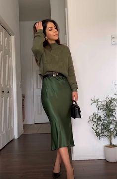 Silk Green Dress Outfit, Long Green Satin Skirt Outfit, Womens Silk Skirt Outfit, Emerald Winter Outfit, Fall Green Outfits Women, Casual Chic Skirt Outfits, Green Silk Midi Skirt Outfit, Green And Gold Outfit Casual, Forest Green Skirt Outfit