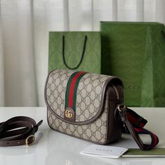 GUCCI SIZE :23X17X7cm Branded Packaging, Ladies Handbags, Coach Bag, Gucci Bags, New Handbags, Luxury Items, Brunei, Gucci Bag, Fashion Statement