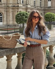 Ralph Lauren Outfit Aesthetic, Casual Ralph Lauren Outfits, Elevated Summer Outfits, Mode Style Anglais, Professional Fits, Fashionable Mom, 20s Style, Elevated Casual, Casual Professional