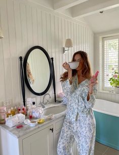 Pyjamas Aesthetic, Aesthetic Birkenstocks, Bathroom Shoot, Anna Astrup, Lululemon Aesthetic, Pajama Day At School, Cute Pyjamas, Outfit Inspo School, Brandy Melville Aesthetic