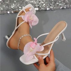 Super Cute And Stylish Ships In 5-10 Business Days Tags: #Shoes #Heels #Party #Newyears #Holiday #Sandals #Gold #Beautiful #Glitter Beach High Heels, Thailand Outfits, Floral High Heels, White Stilettos, Flower Heels, Pretty Sandals, Shoes Hack, Rose Shoes, Summer Fashion Beach