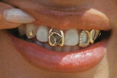 Mixed Metals Jewelry Style, Blue Teeth, Juliana Nalu, Mixed Metal Jewelry, Style Inspiration Summer