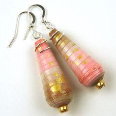 **Handmade Earrings** Lightweight Eco-Chic Earrings Created From Hand Painted, Upcycled Paper! - Colors: Pink/Taupe Ombre; Accented By Subtle Hints Of Gold - The Earrings Dangle Approximately 1.5 Inches From The Bottom Of The Stainless Steel Earwire See My Closet For Other Colors/Designs! Wholesale Quantities And Custom Colors Available: Alliemakesart@Gmail.Com #1004 Paper Bead Earrings, Felted Earrings, Paper Earrings, Handmade Earrings Beaded, Chic Earrings, Recycled Jewelry, Eco Chic, Handcrafted Artisan Jewelry, Paper Jewelry