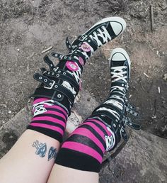 Scene Converse, Knee High Converse Outfit, Real Emo, Scene Shoes, Knee High Converse, Coquette Icon, Doll Angel, Pfp Discord, Scene Girl