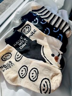 5 Smiley Socks Pack, Happy Socks Set, Cute and Fun Smiley Face Crew Socks, Funny Novelty Socks, Unisex Socks, Christmas Socks, Gift Ideas - Etsy Christmas Socks Gift Ideas, Socks Gift Ideas, Smiley Socks, Christmas Socks Gift, Socks Funny, Socks Christmas, Socks Gift, Sock Game, Soft Sock