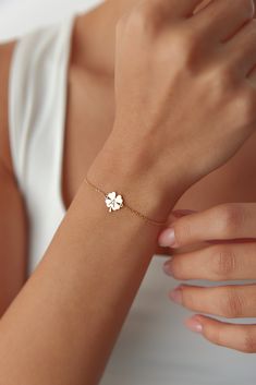 Four Leaf Clover Bracelet, Love And Luck, Clover Bracelet, Bracelet Christmas, 4 Leaf Clover, Lucky Bracelet, Luck Charm, Luck Charms, Faith Hope Love