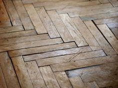 an image of wood flooring that looks like it is made out of planks