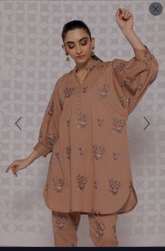 Loan Dress Design For Eid, Loan Shirts Designs Pakistani, Printed Lawn Dress Design Ideas 2024, Same Print Kurta And Pants, Casual Eid Outfits, Printed Kurti Designs Latest, Lawn Dress Design Ideas 2024, Fancy Kurti Designs Latest, Lawn Dress Design Ideas