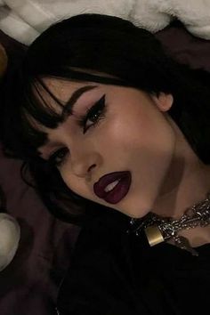 Aesthetic Dark Makeup, Vamp Makeup, Y2k Makeup Looks, Maquillage Goth, Feminine Makeup, Lights For Christmas, Y2k Makeup, Vampire Makeup