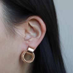 ✨ Unique Design: Muti Layered loop adds a modern twist to classic stud earrings.   🌟 Geometric Elegance: Eye-catching twisted small circles design that complements any outfit.   🔗 Comfortable Fit: Lightweight and secure for all-day wear. Gold Knot Earrings, Circles Design, Outfit Comfortable, Circle Stud Earrings, Small Circle, Circle Earrings Studs, Loop Earrings, Earrings Geometric, Knot Earrings