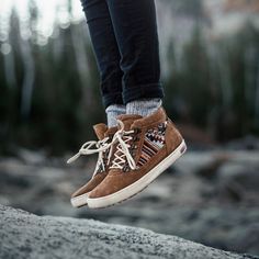 Camping Boots, Comfortable Hiking Boots, Outdoorsy Style, Boots 2020, Camping Style, Granola Girl, Sperry Sneaker, Tan Suede, Lace Up Heels