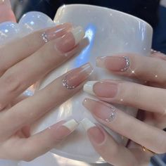 Färg: 186, 15221, BY65, DZ169, BY1021, W403, BY85, BY02, BY77, BY04 Short Quinceanera Nails, 21 Birthday Nails Designs Short, Nails With Accessories, Coffin French Tip, Nagel Tips, Color Nails, Pretty Gel Nails, Really Cute Nails, Jelly Nails