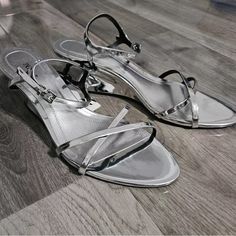 Zara Abierto Tac Heel Talon Ouverture Sandal Heel Metallic Silver Size 9 New With Tag Elegant Zara Sandals For Formal Occasions, Zara Silver Open Toe Heels, Zara Formal Sandals With Low Heel, Zara Sandals For Summer, Glamorous Formal Zara Sandals, Zara Summer Formal Heels, Zara Summer Wedding Heels, Zara Sandals For Spring Formal Occasions, Zara Formal Sandals For Spring