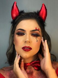 Devil Makeup Halloween, Carnaval Make-up, Maquillage Halloween Simple, Devil Makeup, Make Carnaval, Halloweenský Makeup, Holloween Makeup, Cute Halloween Makeup, Halloween Makeup Diy