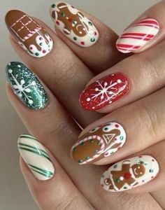 Acrylic Nail Designs Short Christmas, Robin Nails Christmas, Christmas Short Hair Ideas, Christmas Nails Detailed, Christmas Nail Art Ideas & Design, Christmas Themed Nails Acrylic Short, Christmas Nail Inspo 2023, Short Almond Nails Christmas Designs, Multi Colored Christmas Nails