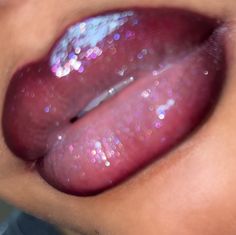 Lip Gloss Combos, Mac Nightmoth, Glossy Lips Makeup, Lip Combos, Makeup For Black Skin, Brown Skin Makeup, Lip Makeup Tutorial, Lip Combo, Dope Makeup