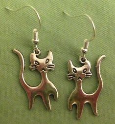 Making Earrings, Silver Heart Necklace, Cat Jewelry, Cute Charms, Cat Earrings, Engraved Necklace, 925 Silver Jewelry, Fun Earrings, Kitty Cat