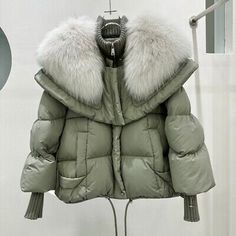 White Fur Coat, Luxury Winter, Cozy Coats, Female Shorts, Fur Parka, White Fur, Winter Jackets Women, Down Coat