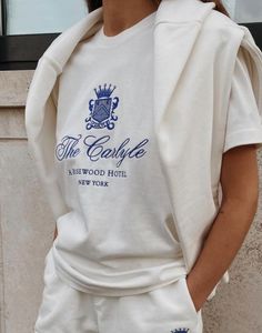 Minimal Shirt Design, Tshirt Aesthetic, The Carlyle, Money Shirt, New York Logo, Rosewood Hotel, Vintage Varsity, Shirt Logo Design, Varsity Style