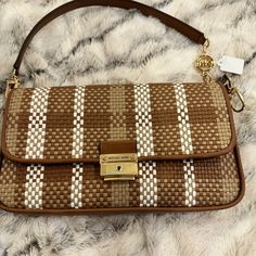 Very Beautiful Brand New Michael Kors Bradshaw Woven Converted Shoulder Bag.This Bag Is Sold Out Everywhere. Michael Kors Bradshaw Bag, Michael Kors Bag Brown, Bags Michael Kors, Michael Kors Bag, Crossbody Bags, Michael Kors, Bag Lady, Shoulder Bag, Brand New