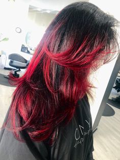 Red Hair Streaks, Red Hair Tips, Red Balayage Hair, Red Hair With Highlights, Black Red Hair, Hair Dye Tips, Red Ombre Hair, Hair Color Underneath, Red Hair Inspo