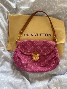 Dhgate Finds, Sac Tote Bag, Estilo Hippy, Luxury Bags Collection, Handbag Essentials, Girly Bags, Girly Gifts, Fancy Bags