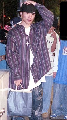 2000 Male Outfits, Early 2000s Male Outfits, 2000 Guys Fashion, Early 2000s Mens Outfits, Men’s Clothing 2000, 2000s Hip Hop, 2000s Men, Cool Kidz, Baggy Style