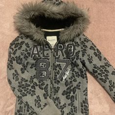 rare aeropostale leopard faux fur hood sweater... - Depop Fur Lined Hoodie Y2k, Collage Fits, Early 2000s Outfits, Fashion Inspo Casual, Country Jeans, Fur Lined Hoodie, Fur Hood Coat