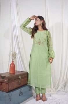 This beautiful kurti with pants is best for all your upcoming occasions. It is exquisitely embellished with thread work. The fabric we use is of premium quality. Length of this dress is 48. If you need any kind of customizations. You can reach us on Instagram @labeltamannarungta. We provide extra margins for alterations (if customer want to resize it to a bigger size). Green Dress Party, Kurti With Pants, Chanderi Dress, Beautiful Kurti, Long Kurti, Thread Work, Dress Party, Big Size, Green Dress