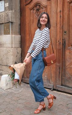 Relaxed European Style, Ideas De Outfits, Outfits Con Jeans, Look Office, French Street Fashion, Effortless Outfit, Summer Capsule Wardrobe, Capsule Outfits, Casual Day Outfits