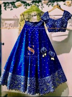 Designer Lehnga Choli, Lengha Sari, Blue Lehenga Choli, Lehenga For Girls, Indian Lengha, Saree Function, Sari Traditional, Bridal Anklet, Choli For Women