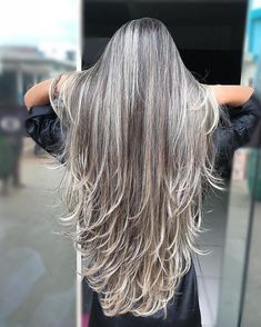 Blonde Dreadlocks, Grey Hair Don't Care, Gorgeous Gray Hair, Grey Hair Inspiration, Beautiful Gray Hair, Hair Girls, Silver Grey Hair, Gray Hair Highlights, Long Gray Hair