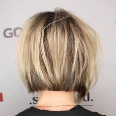 Brown And Blonde Bob Bob Balayage, Blonde Balayage Bob, Haircut Tip, Short Bobs, Short Layered Haircuts, Penteado Cabelo Curto