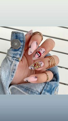 Pop Art Nails, Edgy Nails, Cute Summer Nails, Summer Acrylic Nails, Funky Nails, Pretty Acrylic Nails, Dope Nails, Short Acrylic Nails, Creative Nails