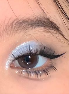 Prom Eye Makeup, Flower Knows, Cute Eye Makeup, Doll Eye Makeup, Korean Eye Makeup, Swag Makeup, Eye Makeup Pictures, Ethereal Makeup, Pinterest Makeup