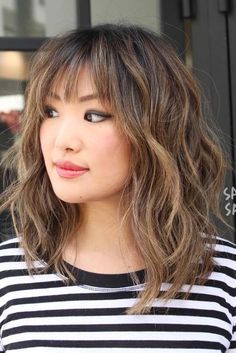 Shoulder Length Wavy Hair, Shag Hair, Medium Length Hair With Bangs, Medium Haircut, Haircut Inspiration, Haircuts With Bangs, Shoulder Length Hair, Long Hair Cuts