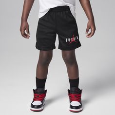 These basketball shorts are classic hoop style made of breathable mesh for a comfy feel that moves with kiddos at play. The stretch waistband helps them get a fit that's just right, and pockets provide spots to secure small items like cash or keys. Jordan Essentials, Mesh Shorts, Basketball Shorts, Shorts Black, Small Items, Toddler Boys, Jordan, Basketball, Mesh