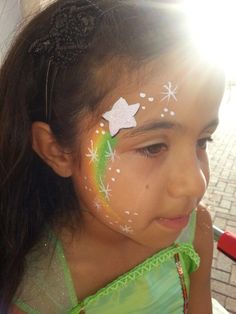 Star Face Paint, Ladybug Face Paint, Easy Face Painting Ideas, Face Paint Party, Easy Face Painting, Rainbow Face Paint, Painting Glitter